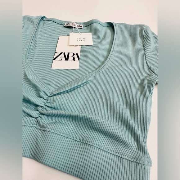 NEW! ZARA RIBBED Crop Top With Ruching In Front NWT Size Small Blue - Picture 3 of 7